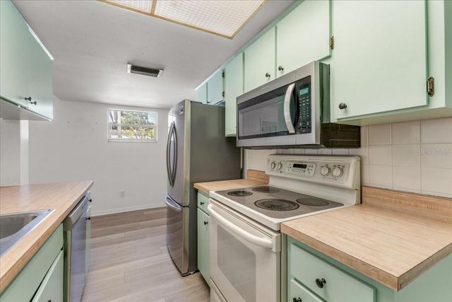 58 ARNONI DRIVE, Dunedin, FL 34698