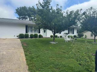 512 S Tulip Tree Court, Ellettsville, IN 47429