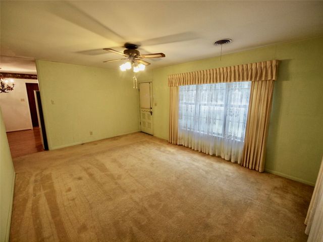 804 Kentucky Street, Graham, TX 76450