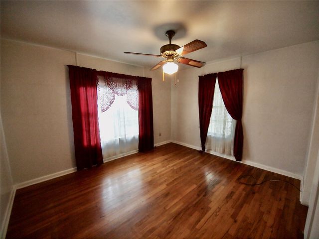 804 Kentucky Street, Graham, TX 76450