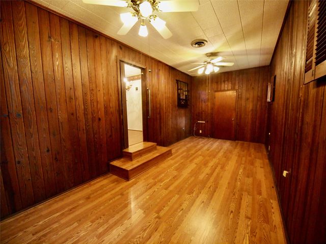 804 Kentucky Street, Graham, TX 76450