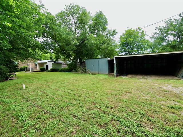 804 Kentucky Street, Graham, TX 76450