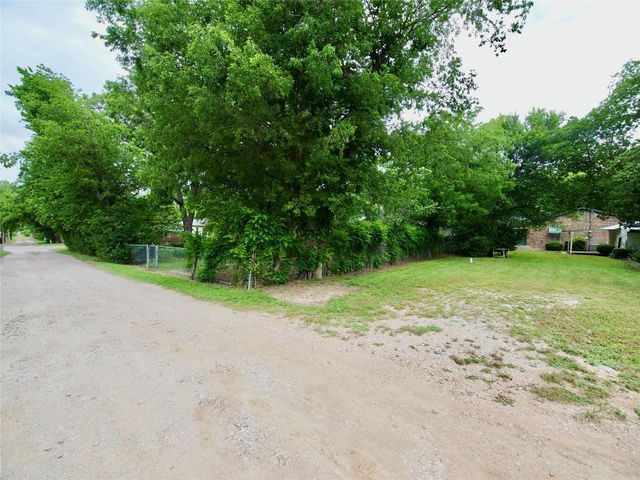 804 Kentucky Street, Graham, TX 76450