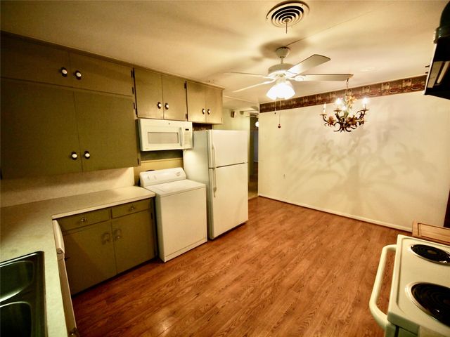 804 Kentucky Street, Graham, TX 76450