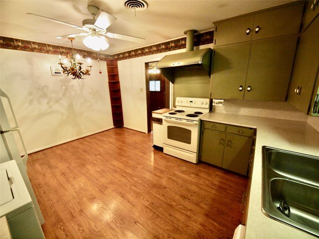 804 Kentucky Street, Graham, TX 76450
