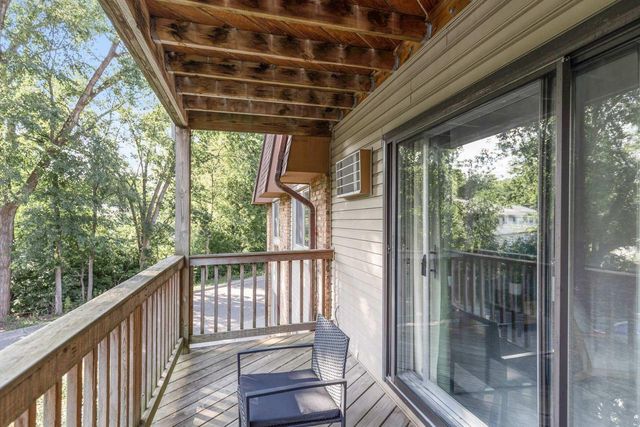 2009 E 122nd Street C16, Burnsville, MN 55337