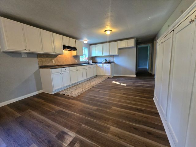 10858 Mill Creek Drive N, Plantersville, TX 77363