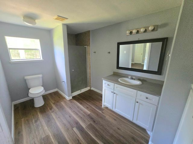 10858 Mill Creek Drive N, Plantersville, TX 77363