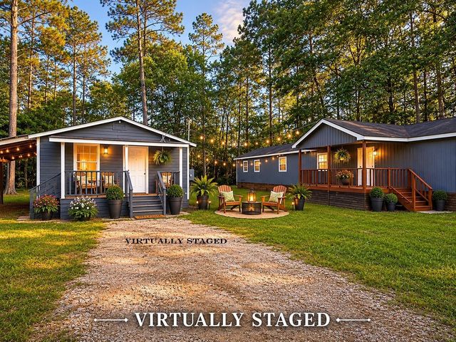 10858 Mill Creek Drive N, Plantersville, TX 77363