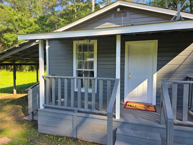 10858 Mill Creek Drive N, Plantersville, TX 77363