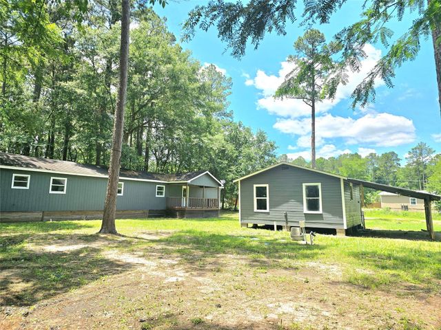 10858 Mill Creek Drive N, Plantersville, TX 77363