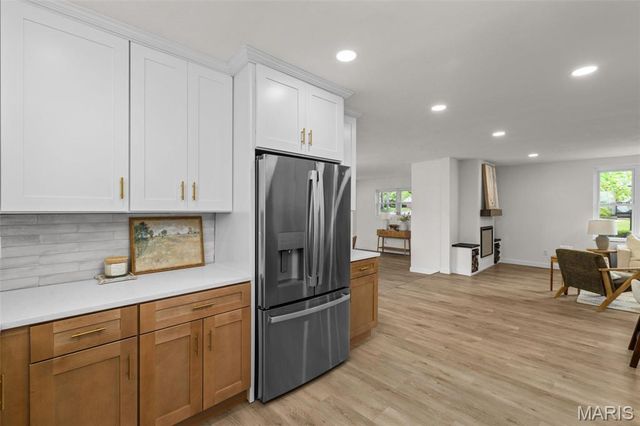 3 Nob Hill Lane, St Louis, MO 63130