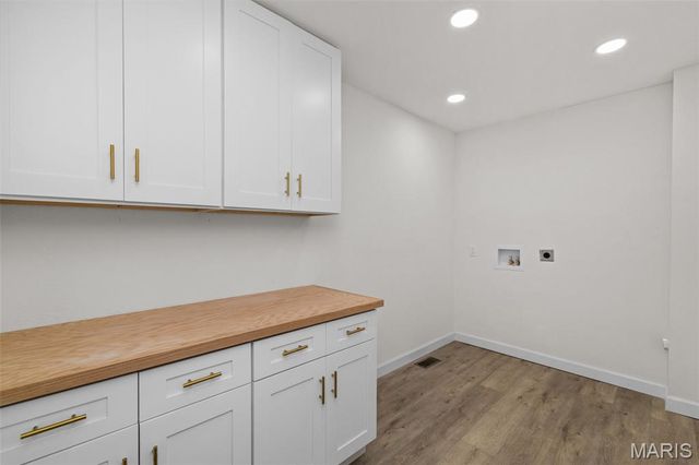 3 Nob Hill Lane, St Louis, MO 63130
