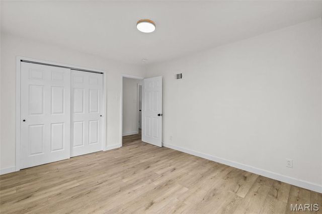 3 Nob Hill Lane, St Louis, MO 63130