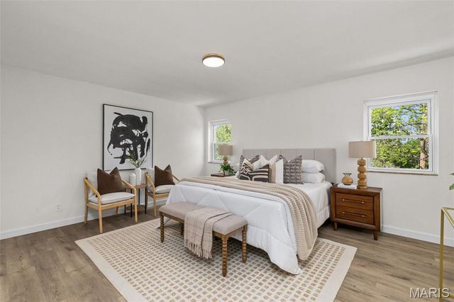 3 Nob Hill Lane, St Louis, MO 63130