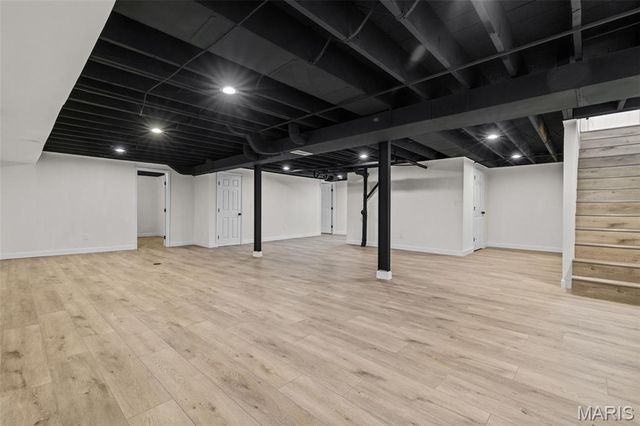 3 Nob Hill Lane, St Louis, MO 63130