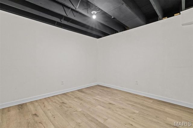 3 Nob Hill Lane, St Louis, MO 63130