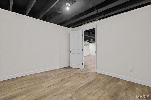3 Nob Hill Lane, St Louis, MO 63130