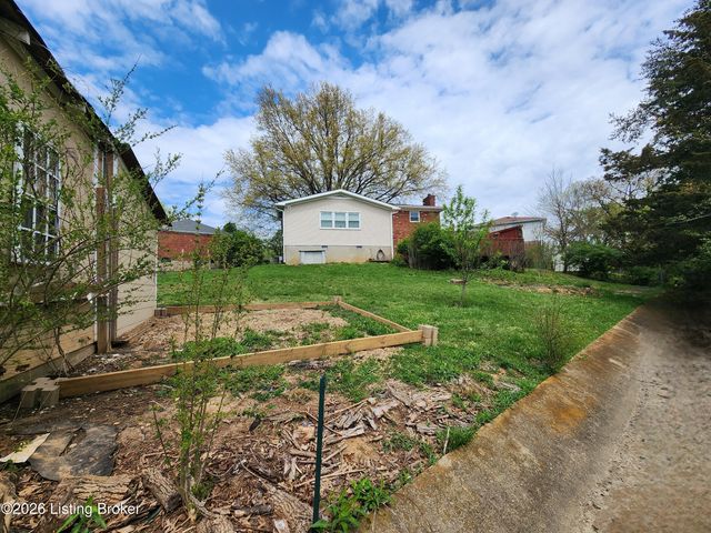 2109 Gateway Ct, Jeffersontown, KY 40299