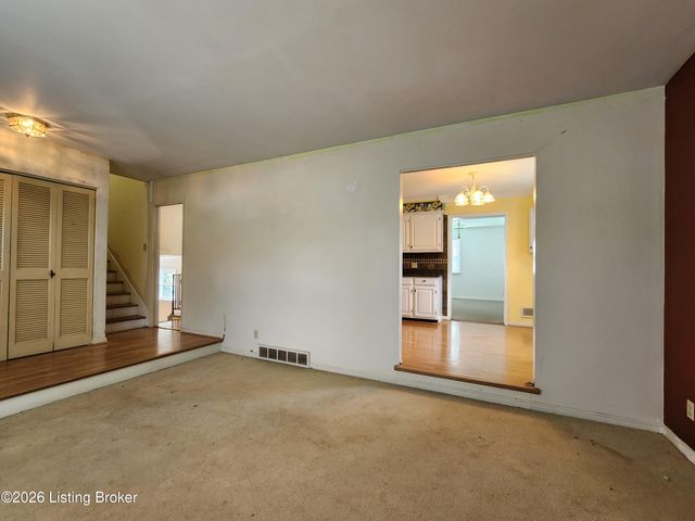 2109 Gateway Ct, Jeffersontown, KY 40299