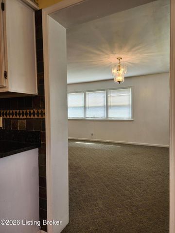 2109 Gateway Ct, Jeffersontown, KY 40299