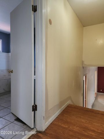 2109 Gateway Ct, Jeffersontown, KY 40299