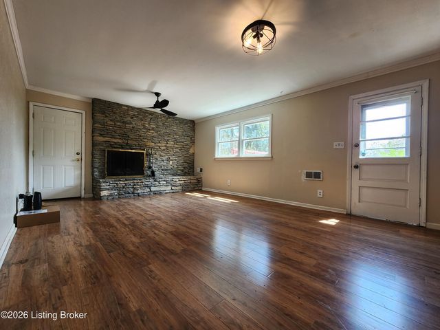 2109 Gateway Ct, Jeffersontown, KY 40299