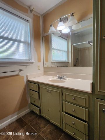2109 Gateway Ct, Jeffersontown, KY 40299