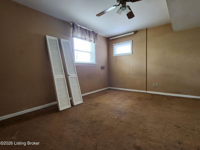 2109 Gateway Ct, Jeffersontown, KY 40299