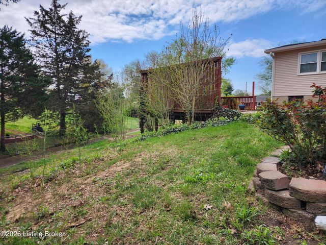 2109 Gateway Ct, Jeffersontown, KY 40299