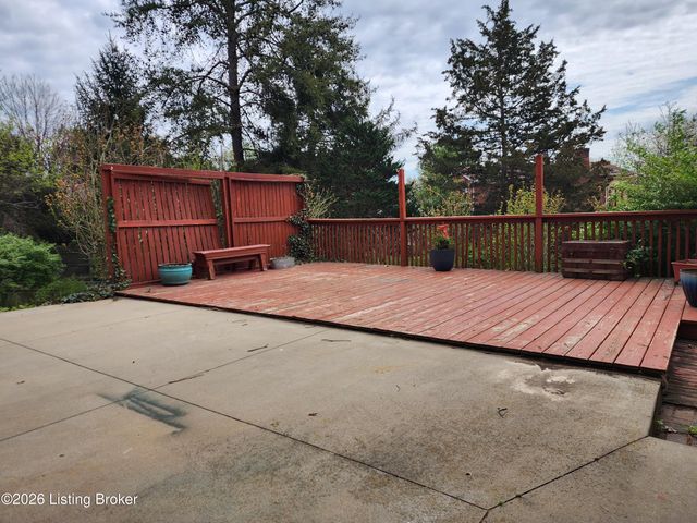 2109 Gateway Ct, Jeffersontown, KY 40299