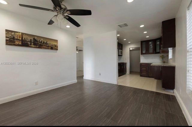 5771 SW 38th Ct, Davie, FL 33314