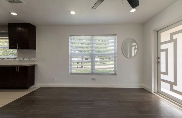 5771 SW 38th Ct, Davie, FL 33314