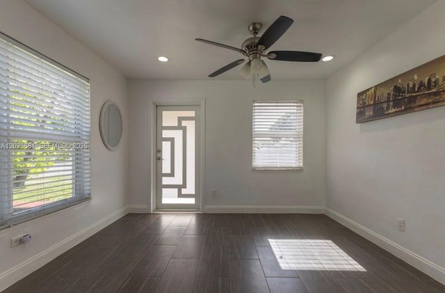 5771 SW 38th Ct, Davie, FL 33314