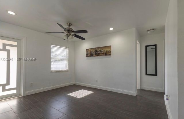 5771 SW 38th Ct, Davie, FL 33314