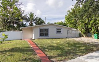 5771 SW 38th Ct, Davie, FL 33314