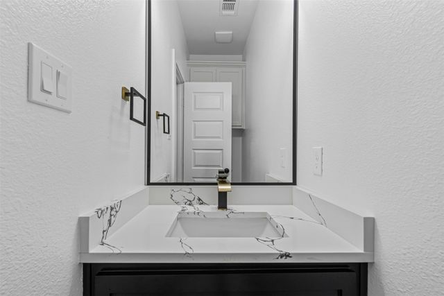 2319 Roosevelt Avenue, Fort Worth, TX 76164