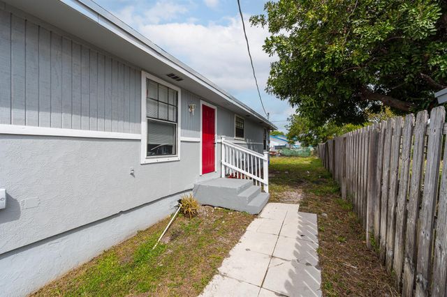 1488 W 31st Street, Riviera Beach, FL 33404