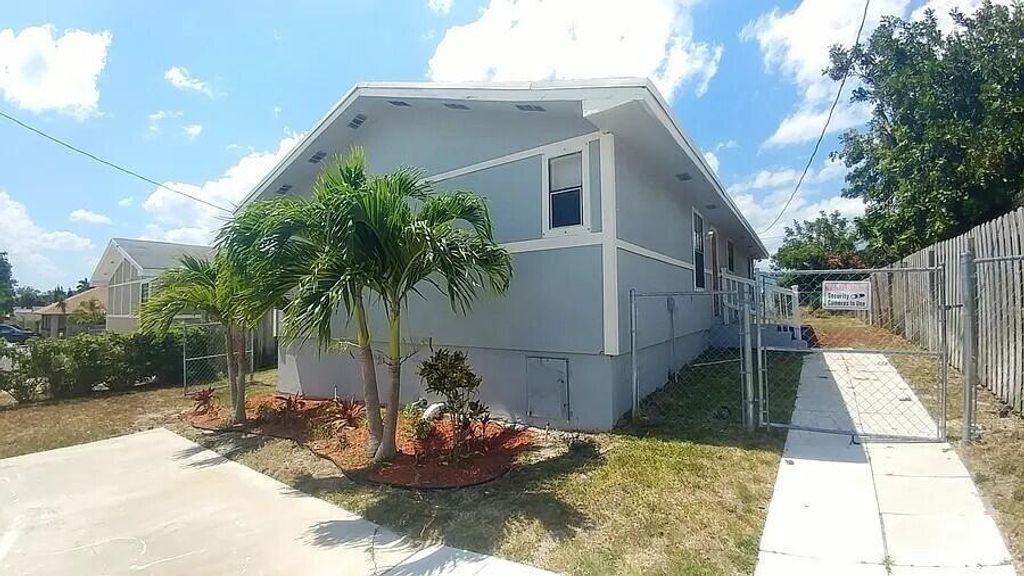 1488 W 31st Street, Riviera Beach, FL 33404