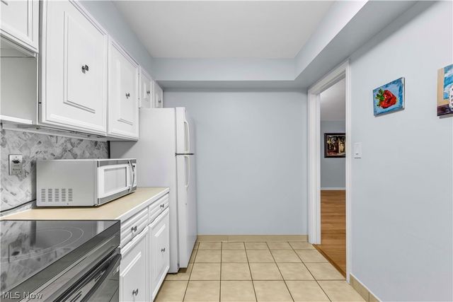 3167 Linden Road 201, Rocky River, OH 44116