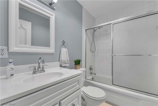 3167 Linden Road 201, Rocky River, OH 44116