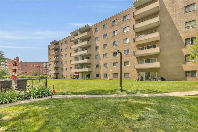 3167 Linden Road 201, Rocky River, OH 44116