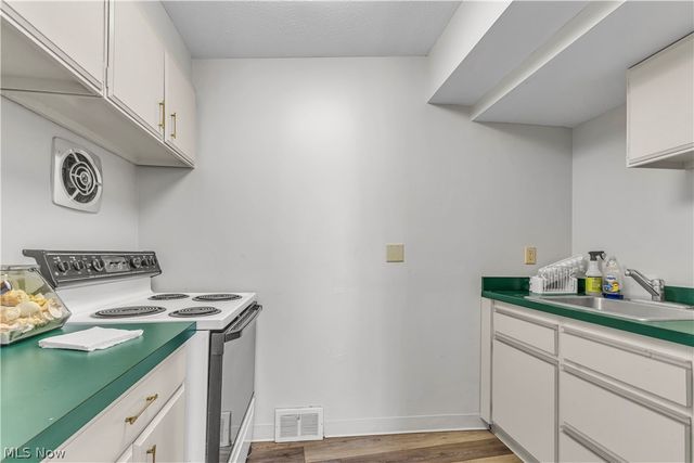 3167 Linden Road 201, Rocky River, OH 44116