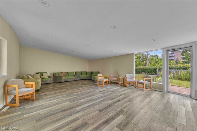3167 Linden Road 201, Rocky River, OH 44116