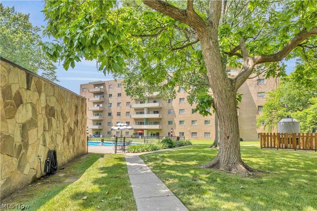 3167 Linden Road 201, Rocky River, OH 44116