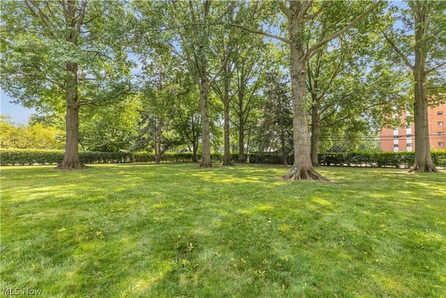 3167 Linden Road 201, Rocky River, OH 44116
