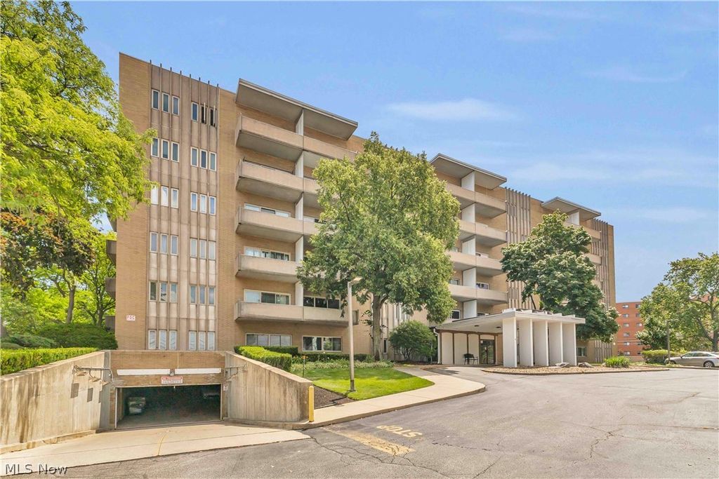 3167 Linden Road 201, Rocky River, OH 44116