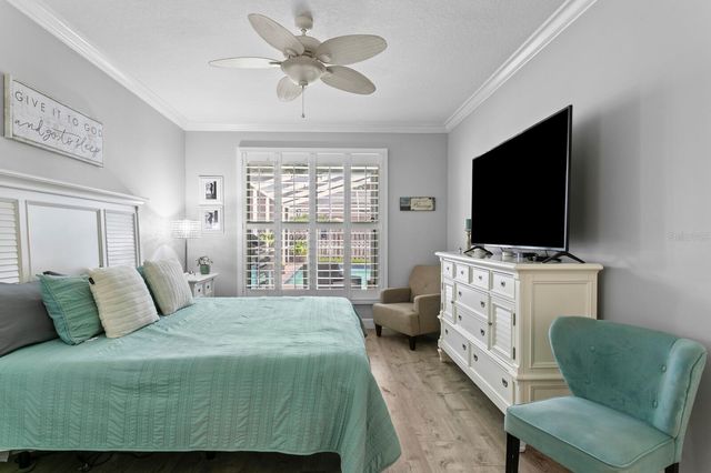 10111 KINGSBRIDGE AVENUE, Tampa, FL 33626