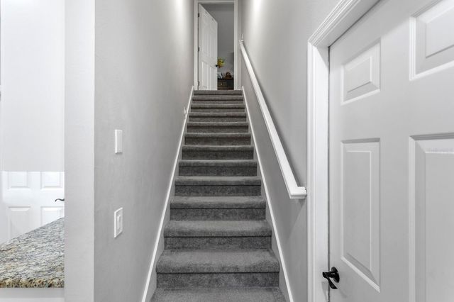10111 KINGSBRIDGE AVENUE, Tampa, FL 33626