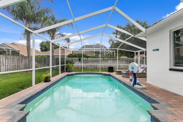 10111 KINGSBRIDGE AVENUE, Tampa, FL 33626